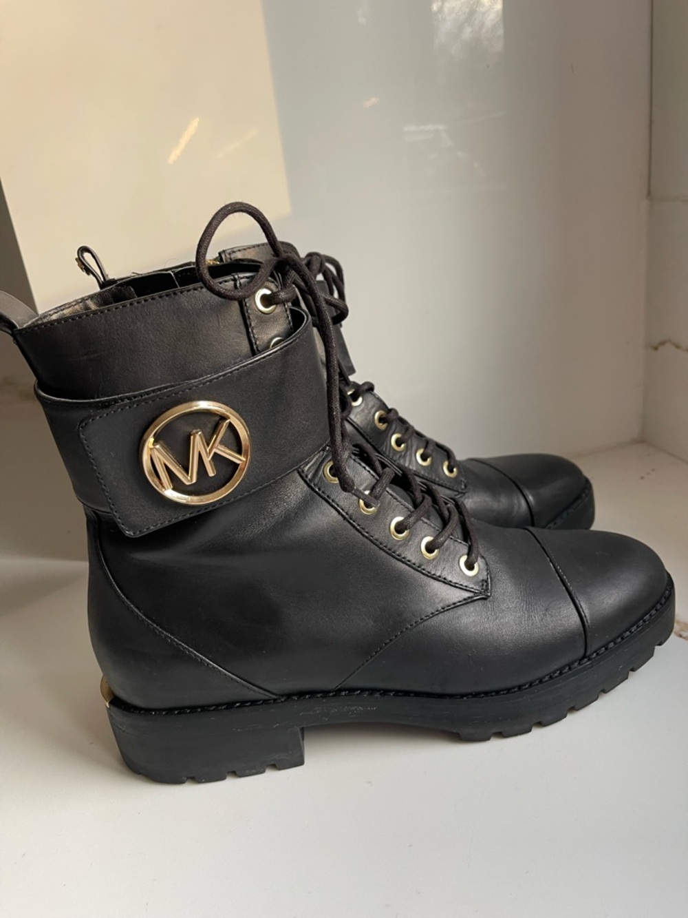 Michael Kore black leather tatum combat boots 9